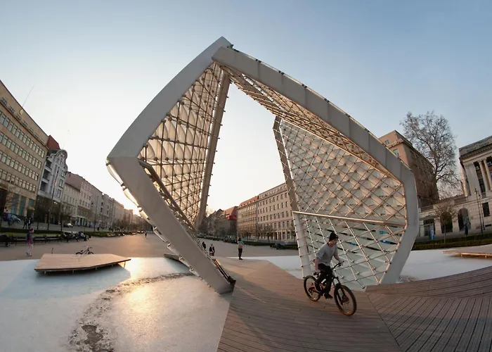 Retro Point Jezyce Apartamento