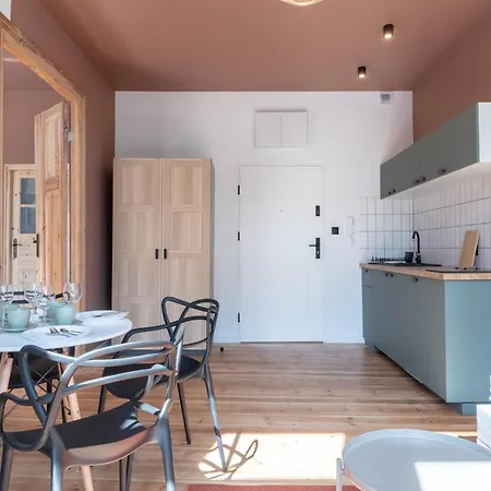 Retro Point Jezyce דירה